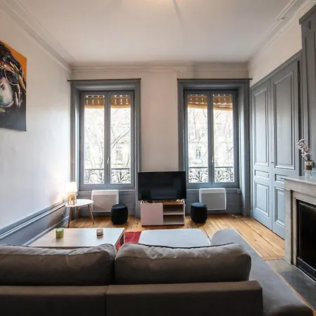 Le Vendome - Bel Proche Centre Apartment *